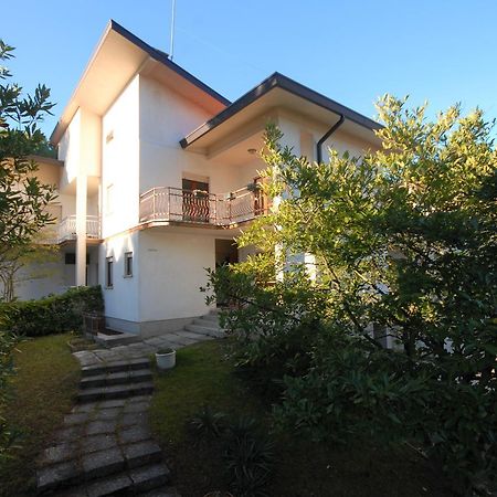 Villa Azalea Lignano Sabbiadoro Ngoại thất bức ảnh